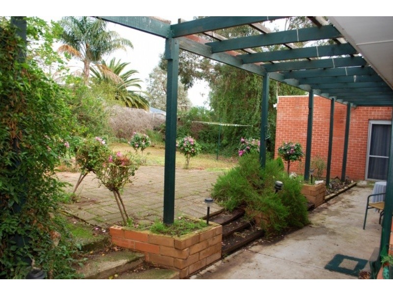 14 Desmond Road, Hackham SA 5163