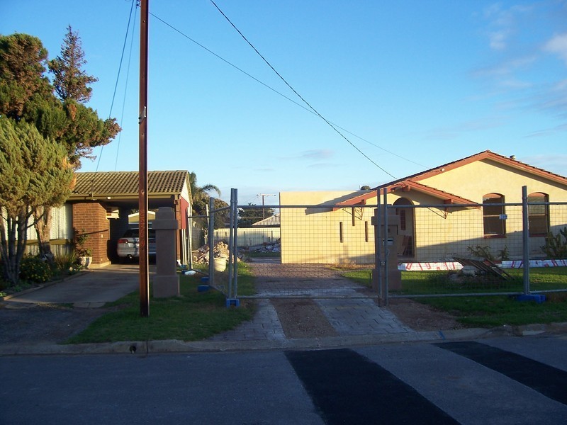 28 Kwinana Crescent, Port Noarlunga South SA 5167