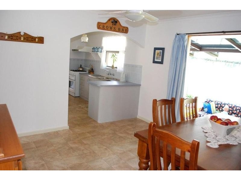70 Wheatsheaf Road, Morphett Vale SA 5162