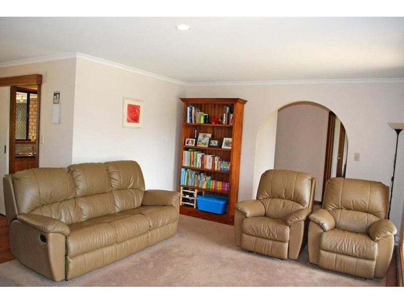 8 Hesperus Street, Hallett Cove SA 5158