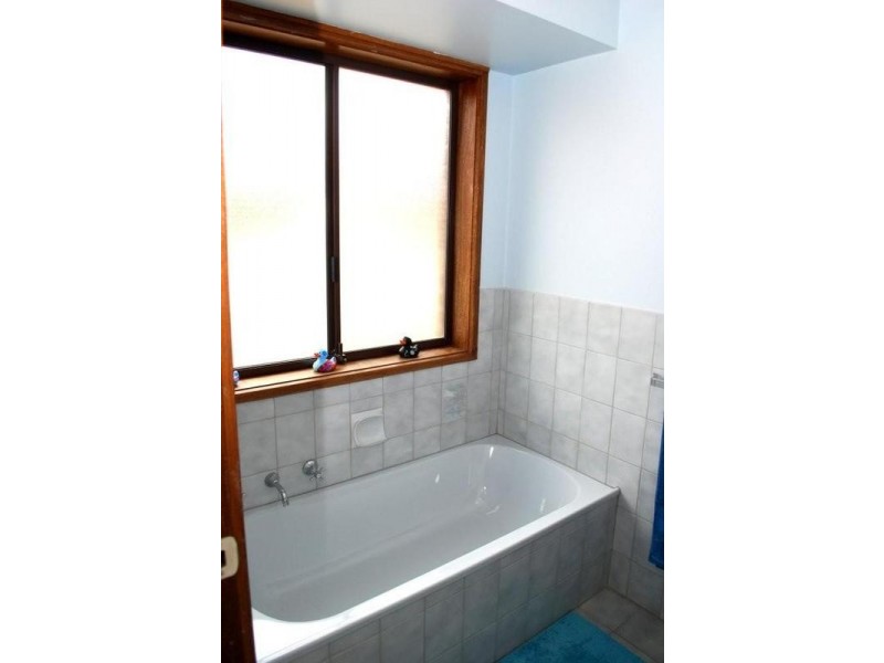 8 Hesperus Street, Hallett Cove SA 5158