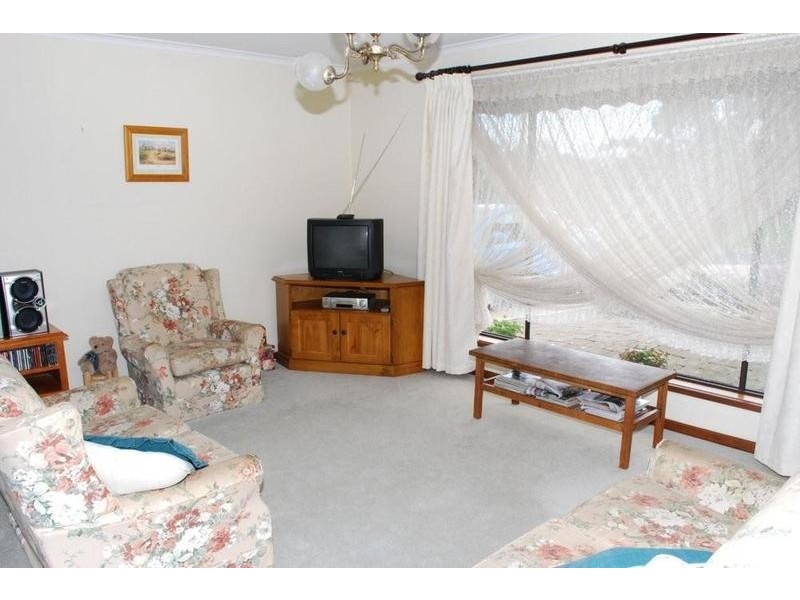 6 Peter Court, O’halloran Hill SA 5158