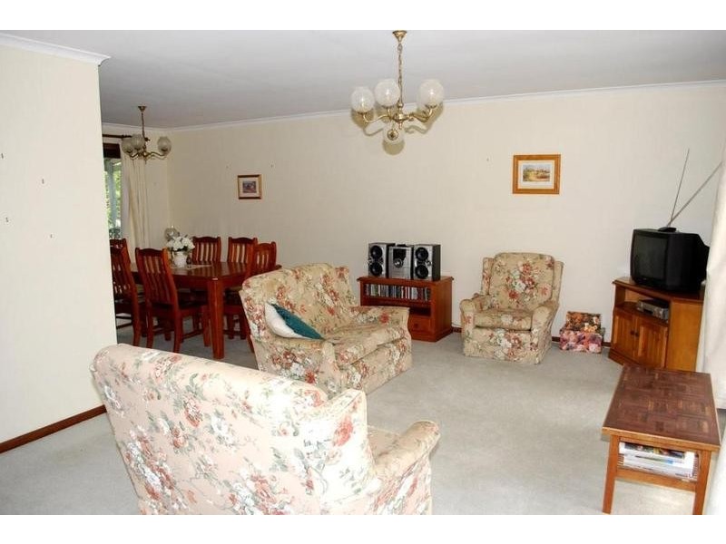 6 Peter Court, O’halloran Hill SA 5158