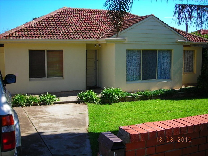 4 Oceanview Road, Christies Beach SA 5165