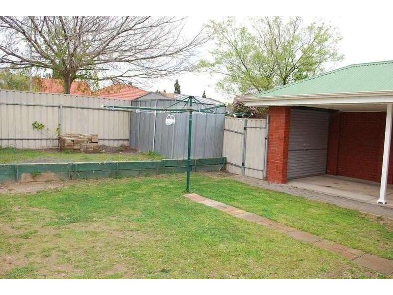 64 Dalkeith Road, Seaford Rise SA 5169