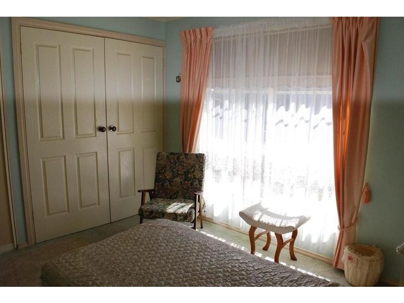 2/12 Buttercup Grove, Morphett Vale SA 5162