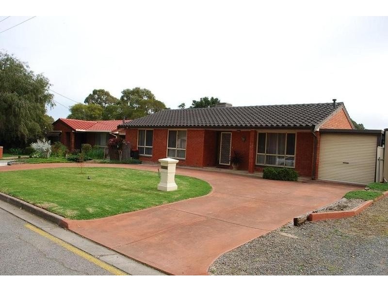 9 McCartney Street, Morphett Vale SA 5162