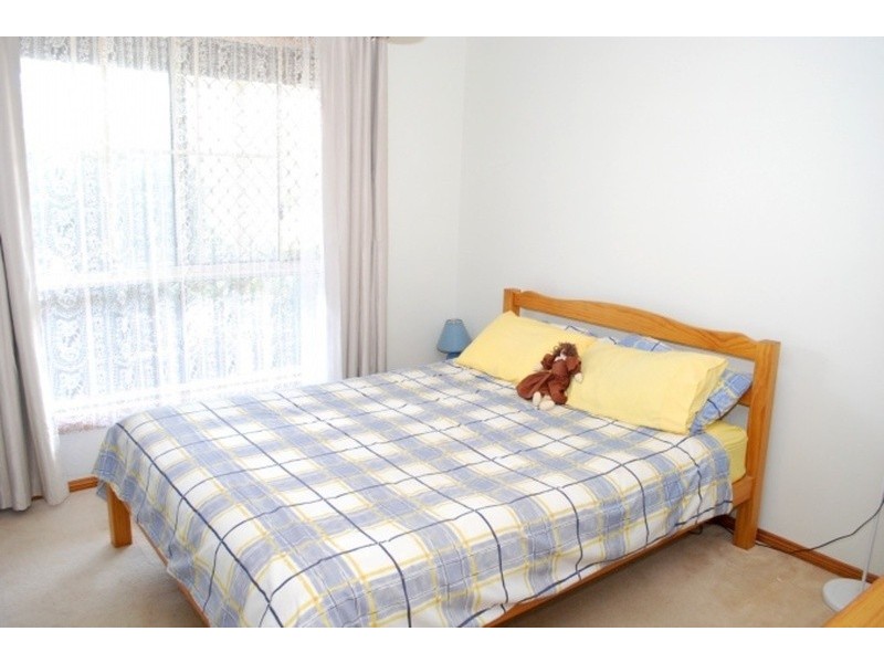 16 Thaxted Court, Morphett Vale SA 5162