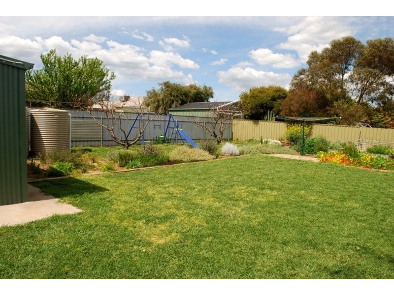 16 Thaxted Court, Morphett Vale SA 5162