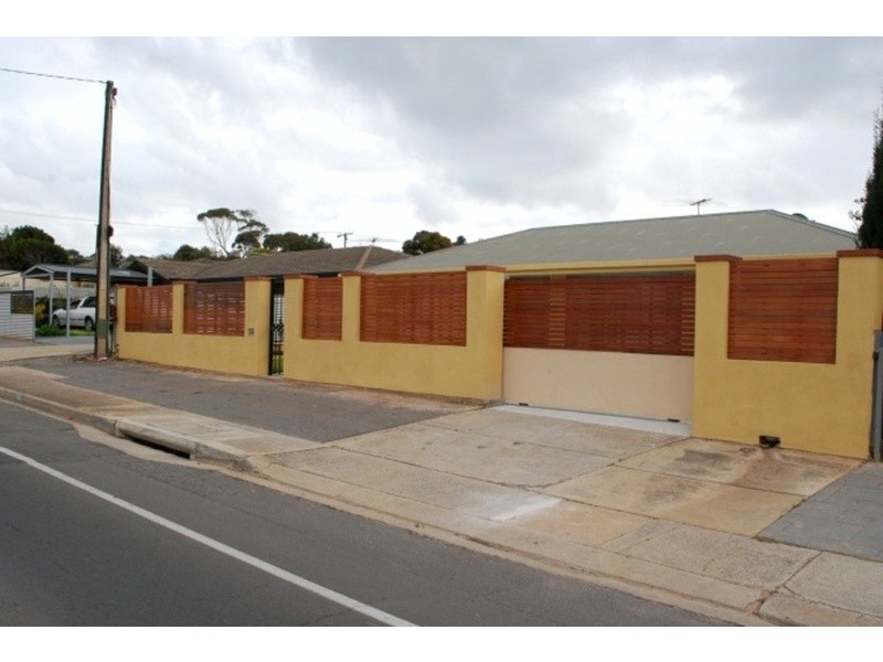 523 Commercial Road, Moana SA 5169