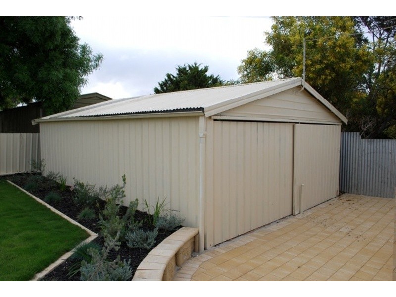 523 Commercial Road, Moana SA 5169