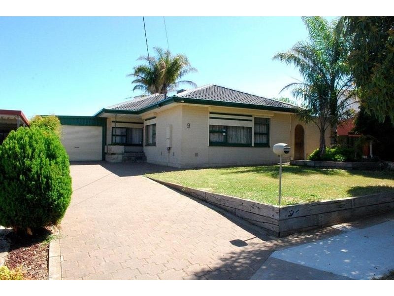 9 Marcian Street, Christie Downs SA 5164