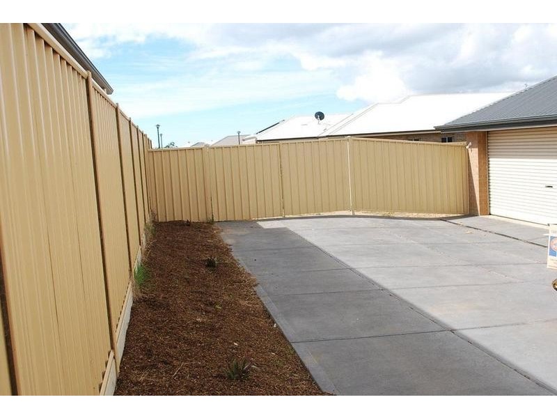 64 Nicholl Avenue, Aldinga Beach SA 5173