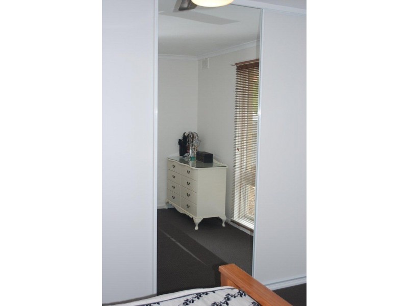 27 Lillian Street, Huntfield Heights SA 5163