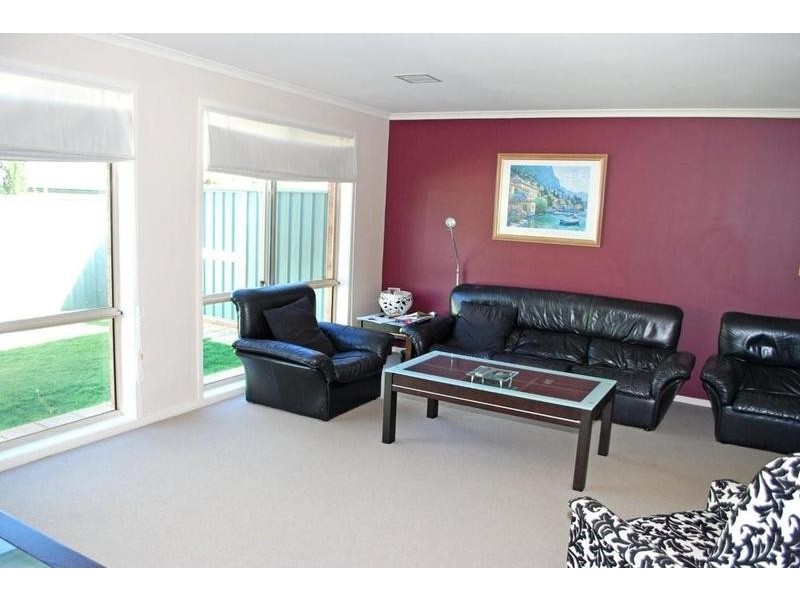 4 Kings Hill Circuit, Onkaparinga Hills SA 5163