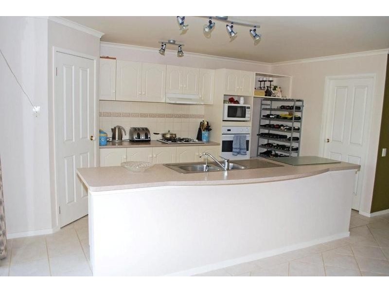 4 Kings Hill Circuit, Onkaparinga Hills SA 5163