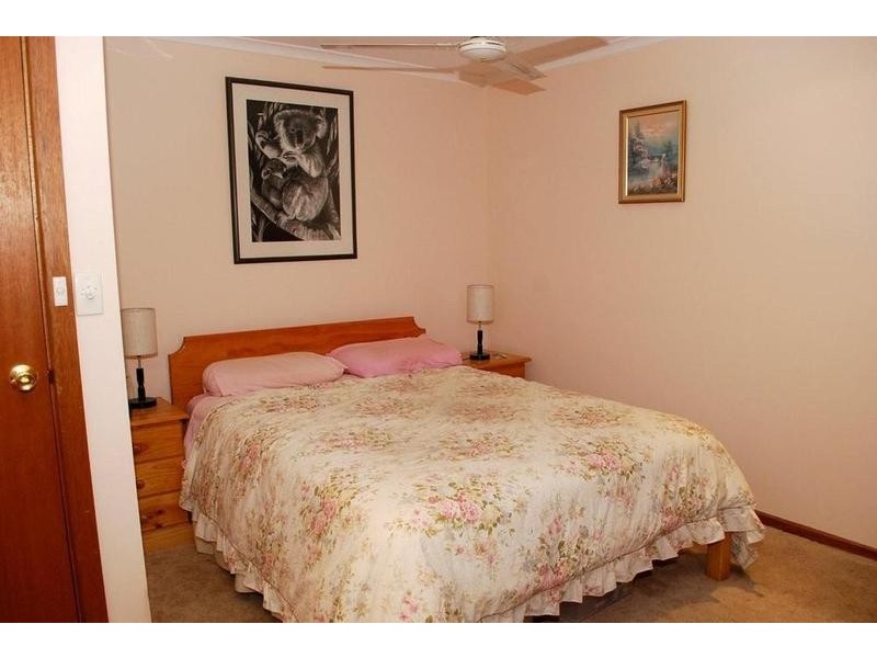 19a Lorne Crescent, Huntfield Heights SA 5163