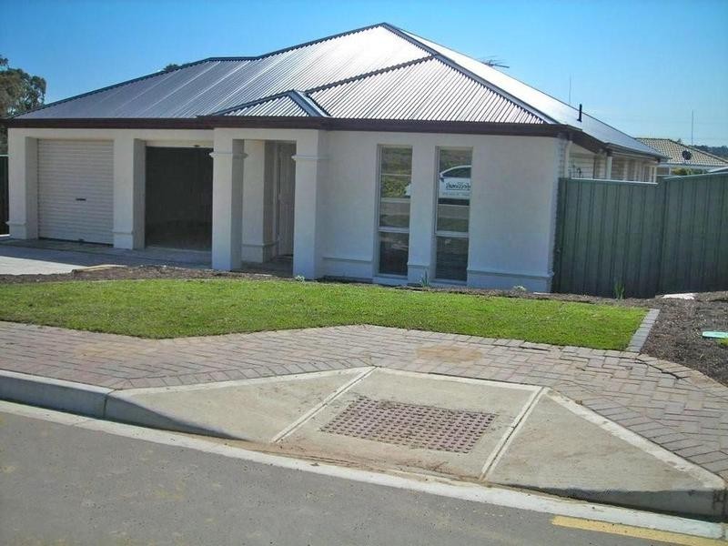 2 Winter Road, Mclaren Flat SA 5171