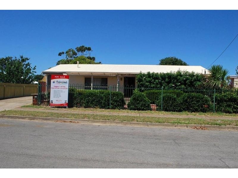 16 Overland Terrace, Christies Beach SA 5165