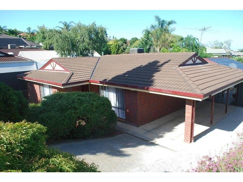 38 Horseshoe Drive, Woodcroft SA 5162