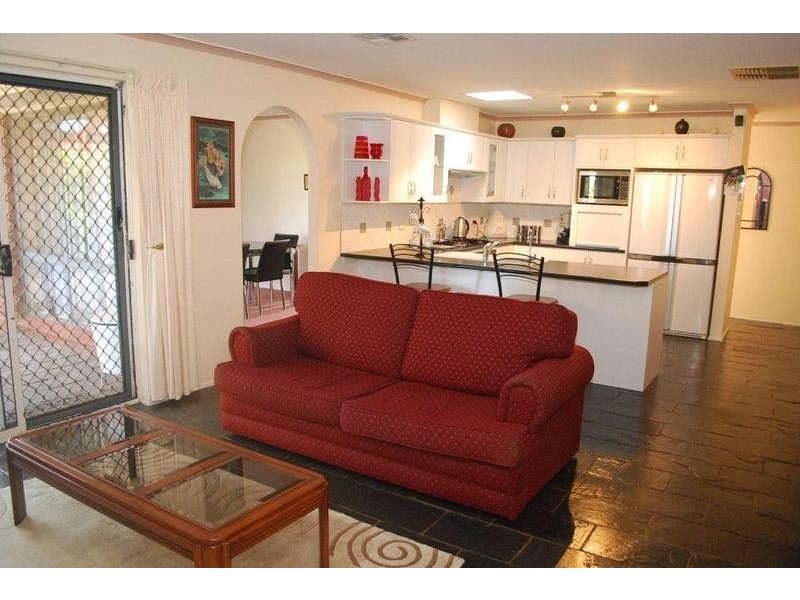 38 Horseshoe Drive, Woodcroft SA 5162