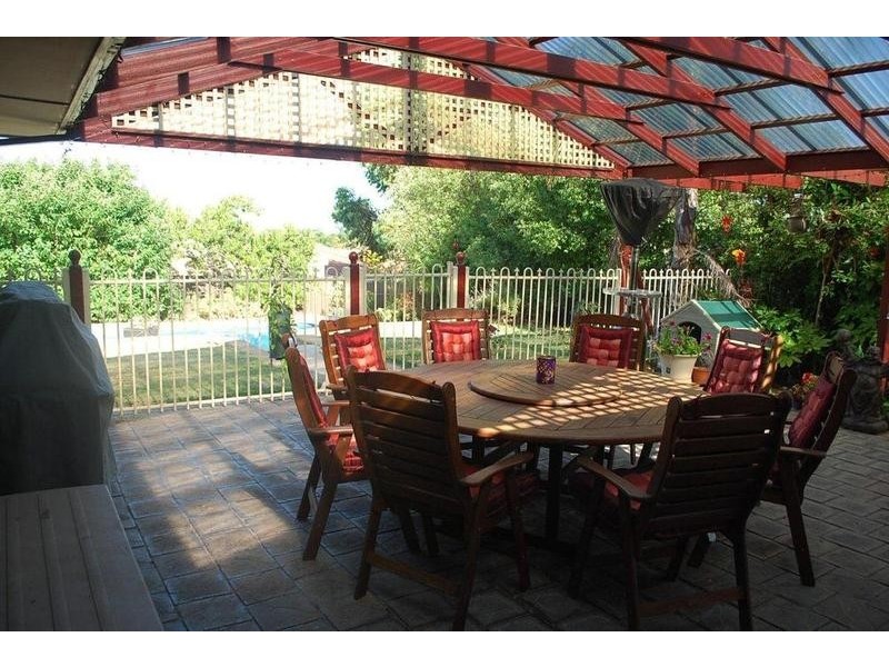 38 Horseshoe Drive, Woodcroft SA 5162