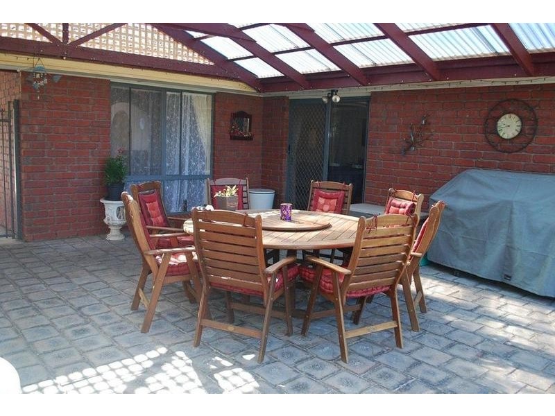 38 Horseshoe Drive, Woodcroft SA 5162