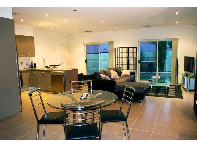 2/13 Maxwell Road, Hackham West SA 5163