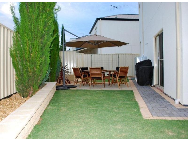 2/13 Maxwell Road, Hackham West SA 5163