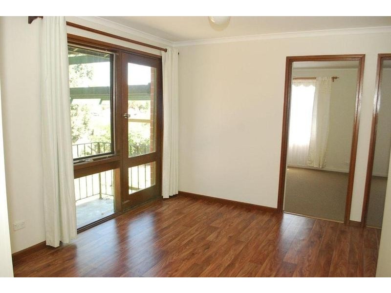 5 Giles Court, Christie Downs SA 5164