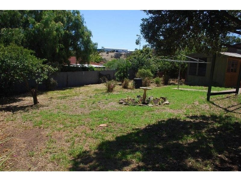 5 Giles Court, Christie Downs SA 5164