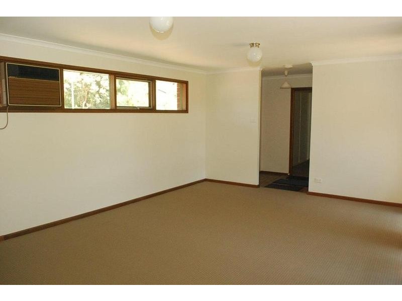 5 Giles Court, Christie Downs SA 5164