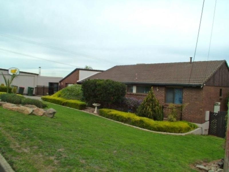1 Clarke Street, Huntfield Heights SA 5163