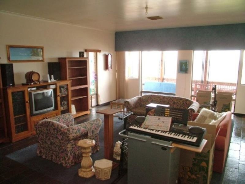 1 Clarke Street, Huntfield Heights SA 5163