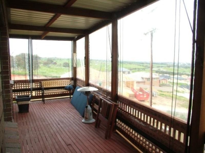 1 Clarke Street, Huntfield Heights SA 5163