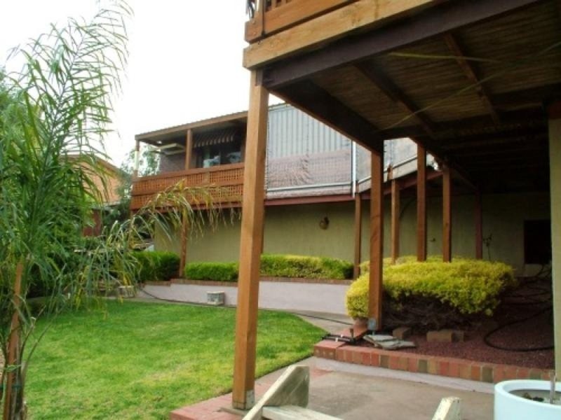 1 Clarke Street, Huntfield Heights SA 5163