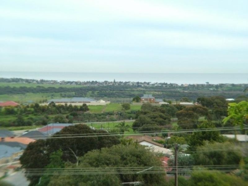 1 Clarke Street, Huntfield Heights SA 5163