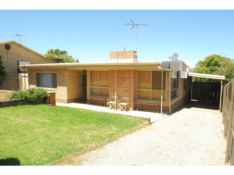 18 Maturin Avenue, Christies Beach SA 5165
