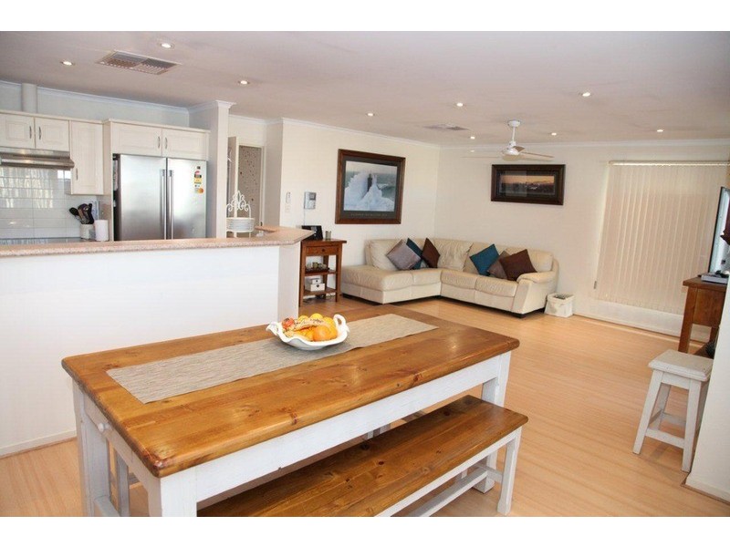 28 Jared Road, Seaford Meadows SA 5169