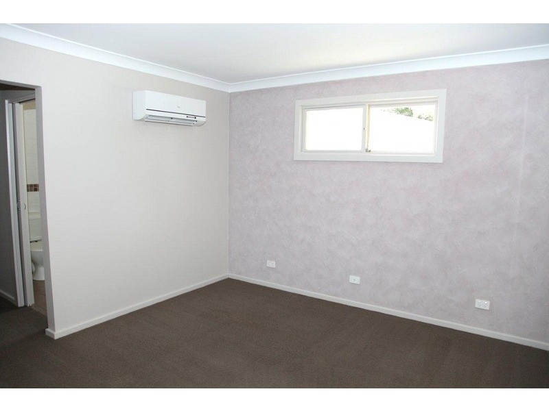 10 Liza Road, Happy Valley SA 5159