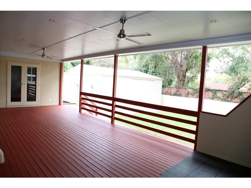 10 Liza Road, Happy Valley SA 5159