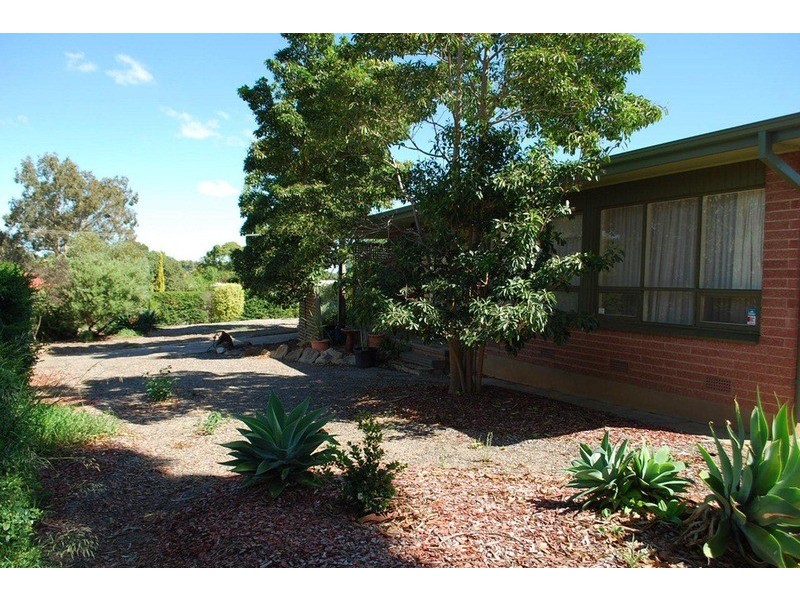 15 Saphire Road, Morphett Vale SA 5162