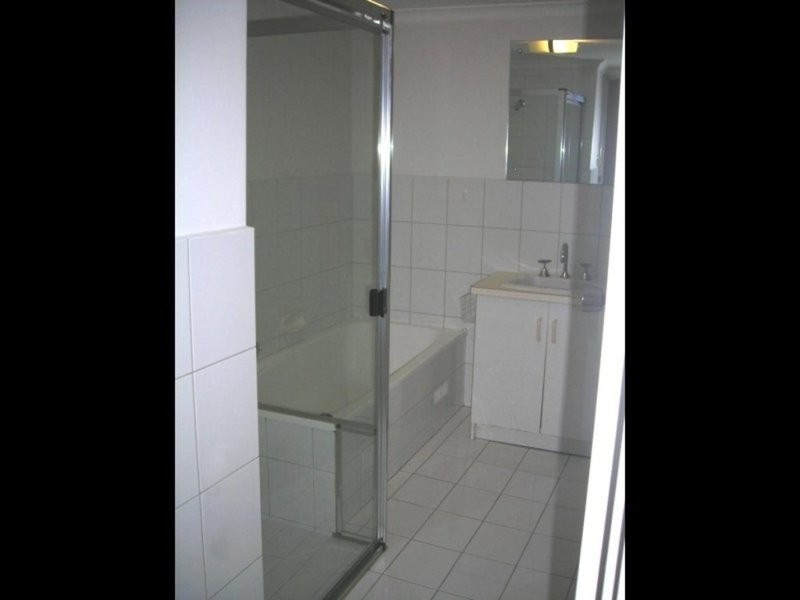 9/142 Carrington Street, Adelaide SA 5000