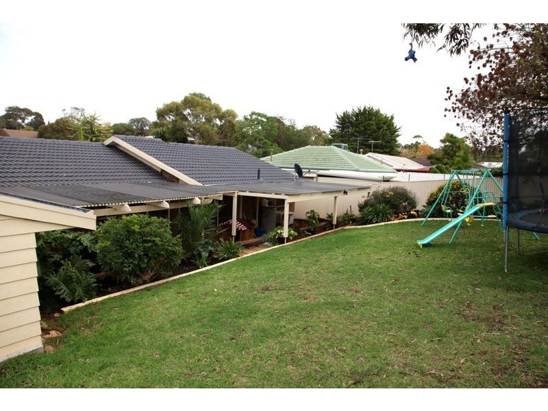 34 Heysen Drive, Trott Park SA 5158