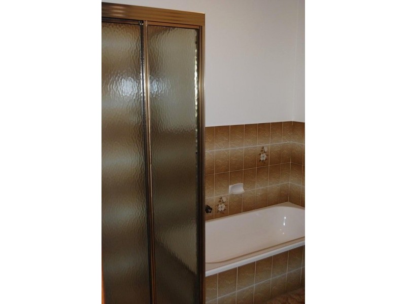 23 Candover Crescent, Huntfield Heights SA 5163