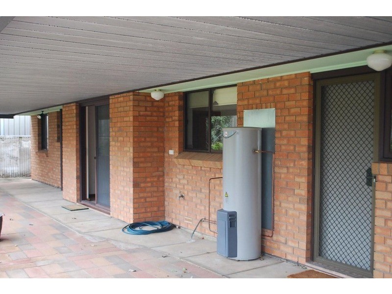 23 Candover Crescent, Huntfield Heights SA 5163