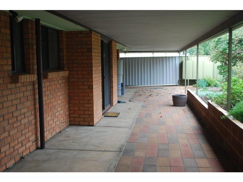 23 Candover Crescent, Huntfield Heights SA 5163