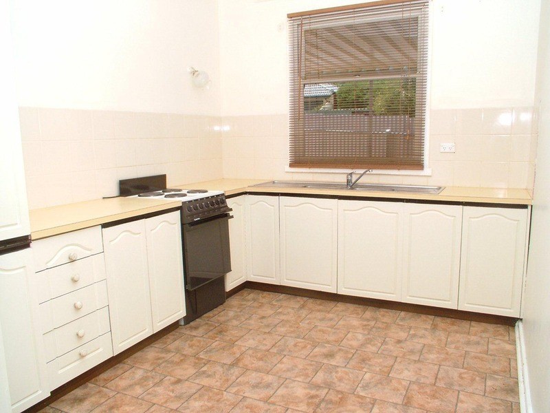 13 Deemster Avenue, Christies Beach SA 5165