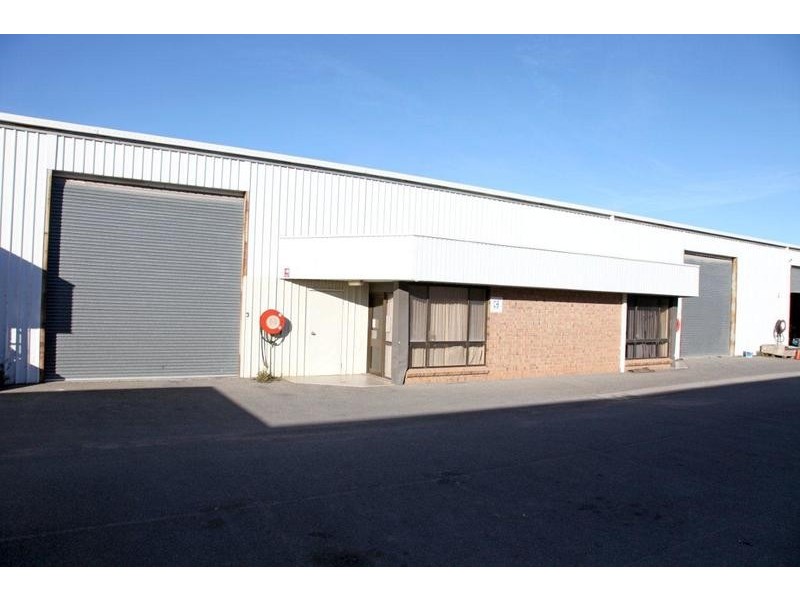 7 Lindsay Road, Lonsdale SA 5160