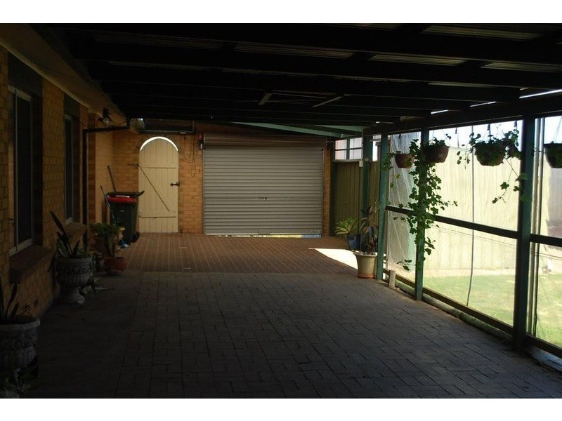 33 Roopena Street, O’sullivan Beach SA 5166